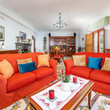Casa Sara In Costiera Amalfitana Arola (Campania)