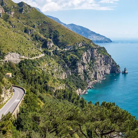 Casa Sara In Costiera Amalfitana Arola (Campania)